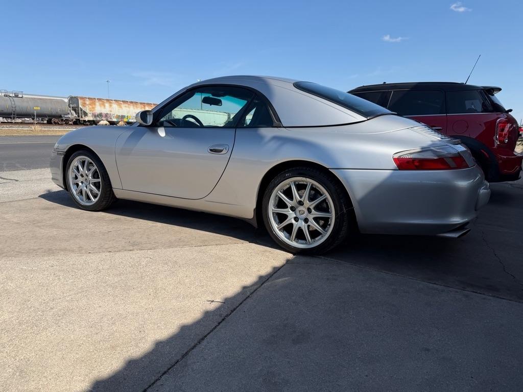 Porsche 911 Carrera Cabriolet 2002