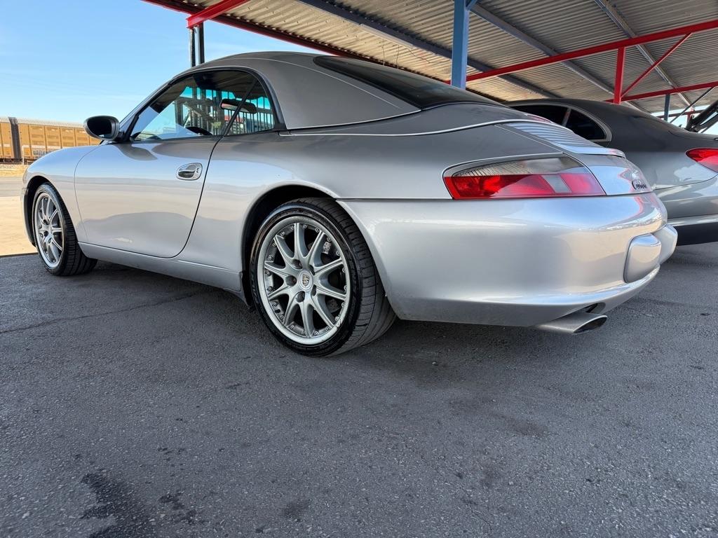 Porsche 911 Carrera Cabriolet 2002