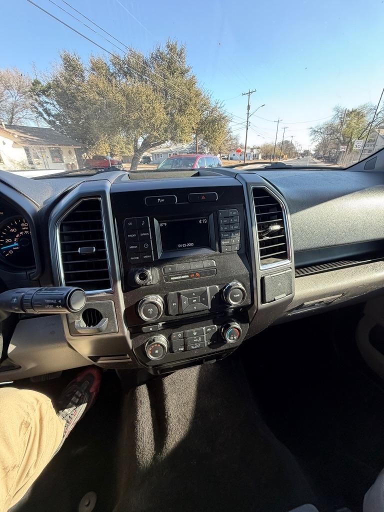 Ford F-150 XL SuperCab 8-ft. 2WD 2015