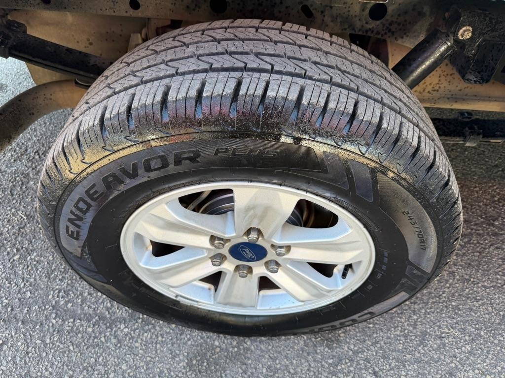 Ford F-150 XL SuperCab 8-ft. 2WD 2015