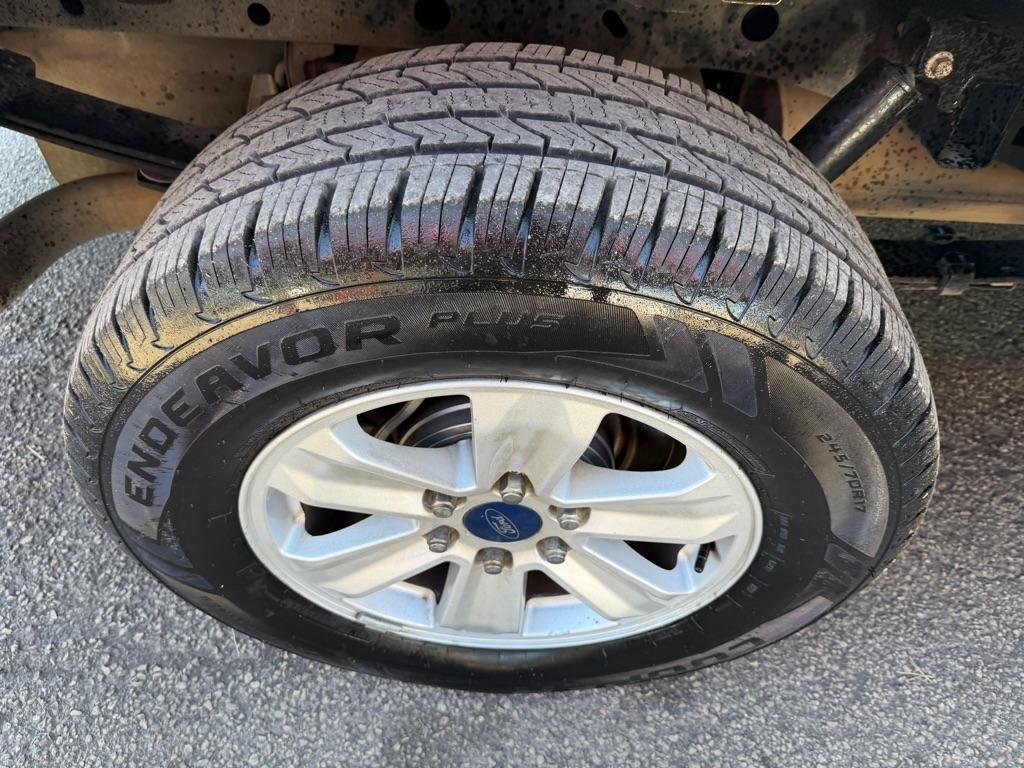 Ford F-150 XL SuperCab 8-ft. 2WD 2015