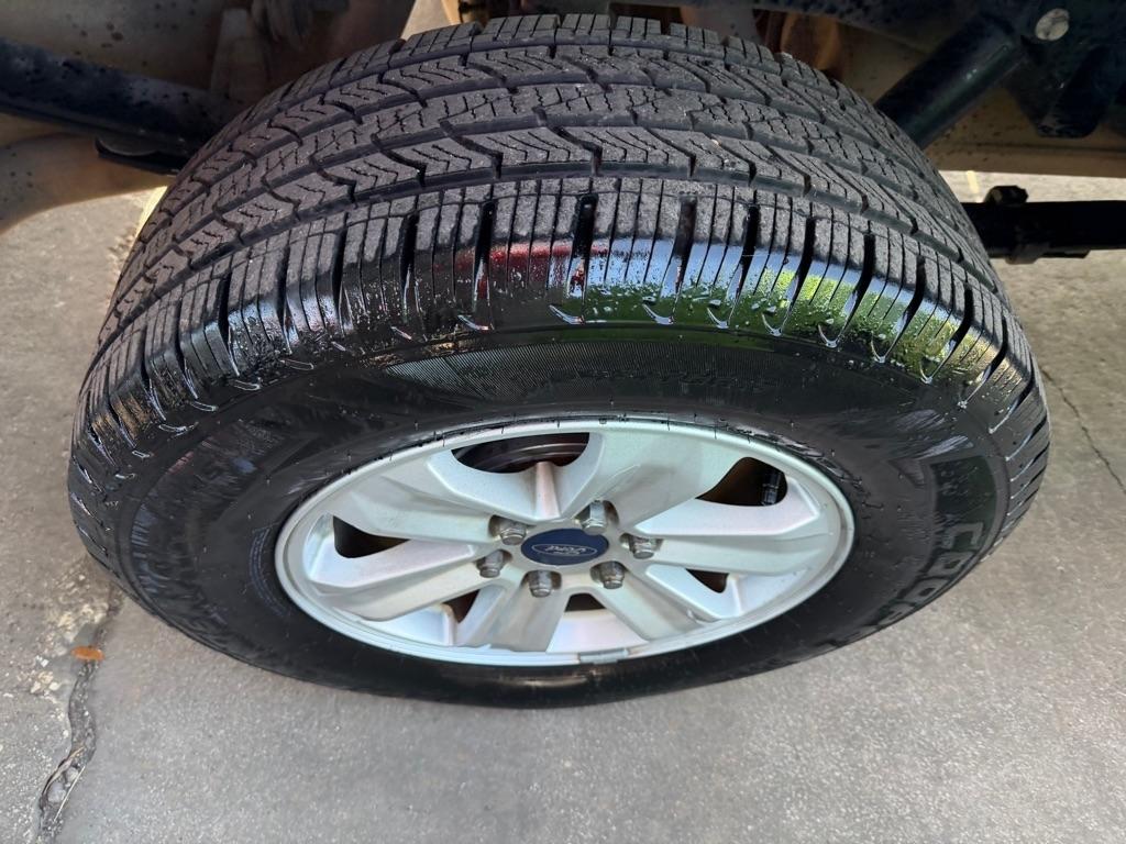 Ford F-150 XL SuperCab 8-ft. 2WD 2015