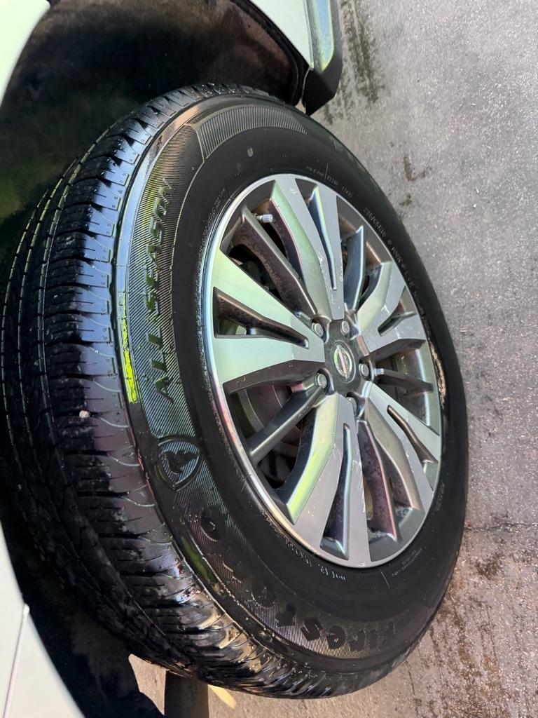 Nissan Pathfinder S 4WD 2017