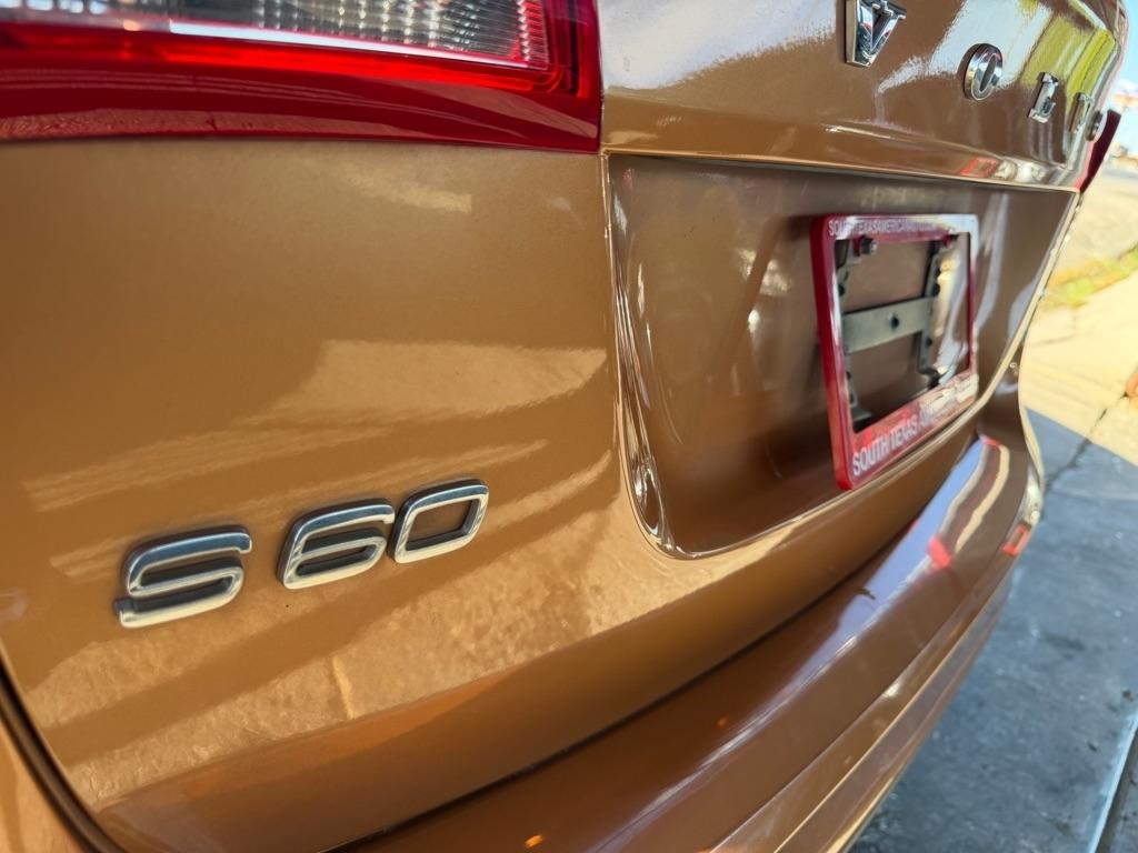 Volvo S60 T6 AWD 2011