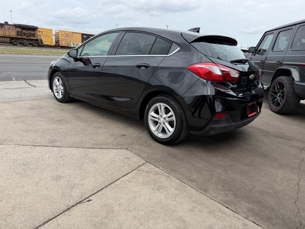 Chevrolet Cruze LT Auto Hatchback 2017