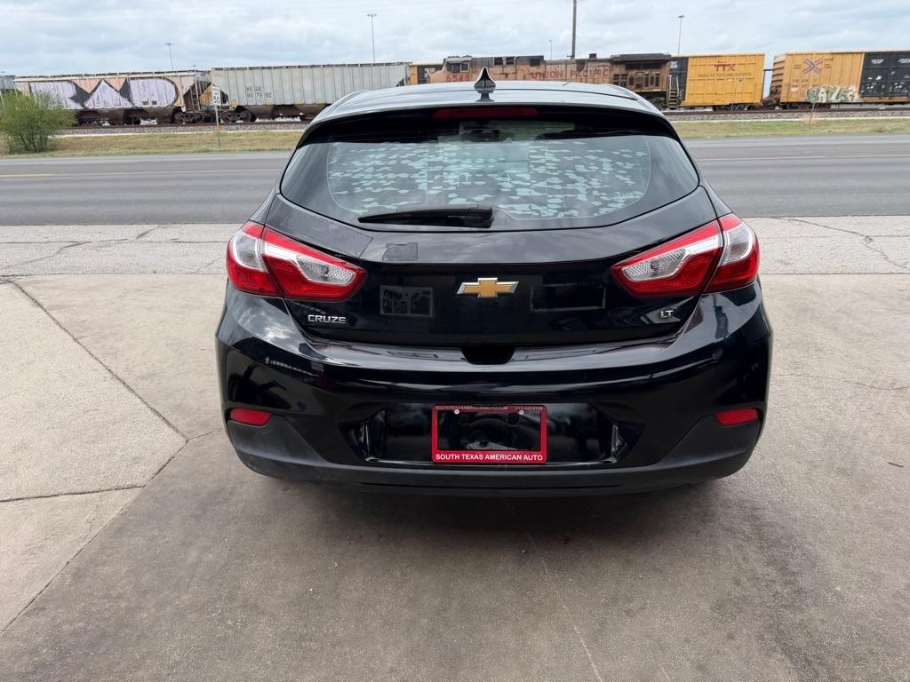 Chevrolet Cruze LT Auto Hatchback 2017