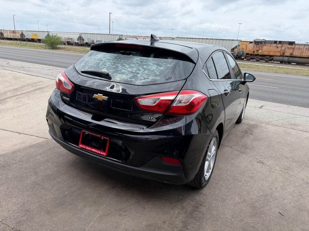 Chevrolet Cruze LT Auto Hatchback 2017