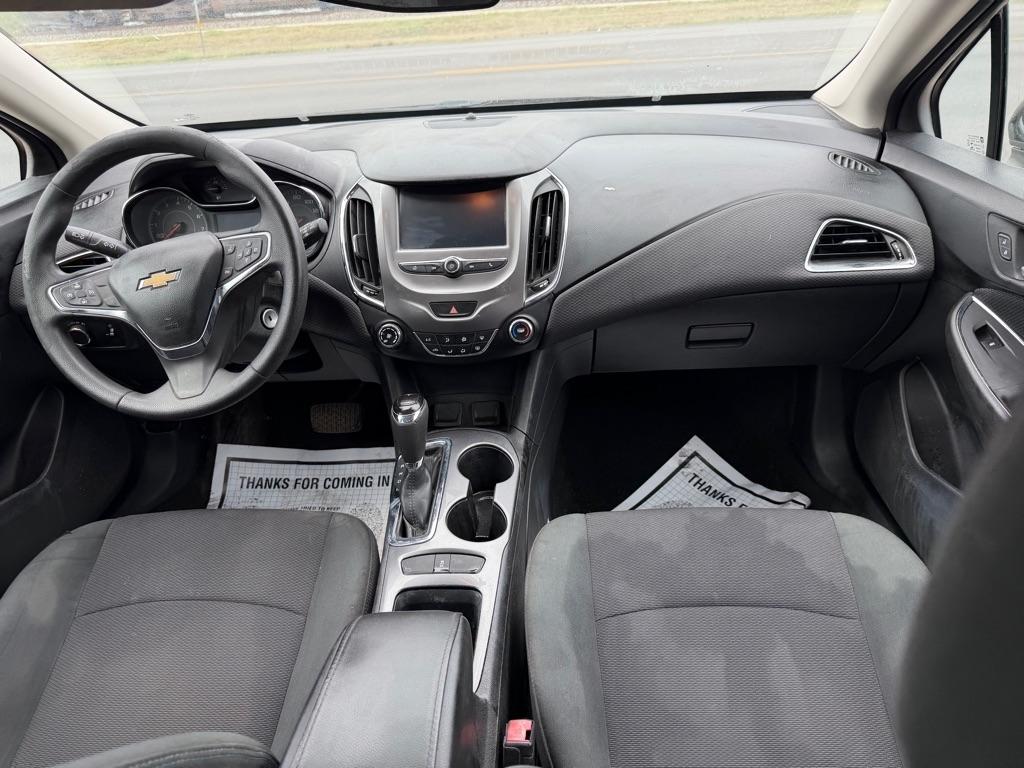 Chevrolet Cruze LT Auto Hatchback 2017