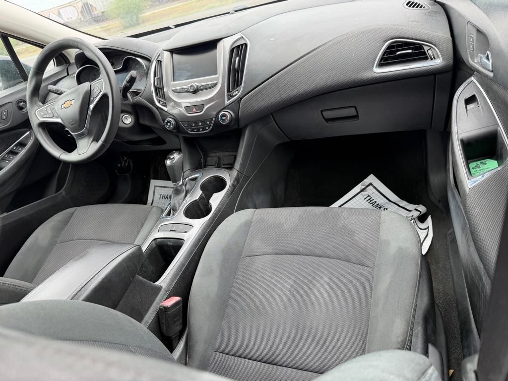 Chevrolet Cruze LT Auto Hatchback 2017