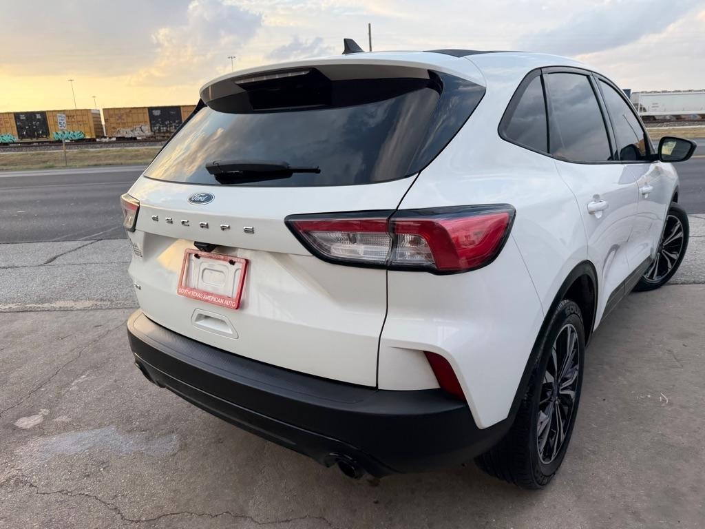 Ford Escape SE 2021