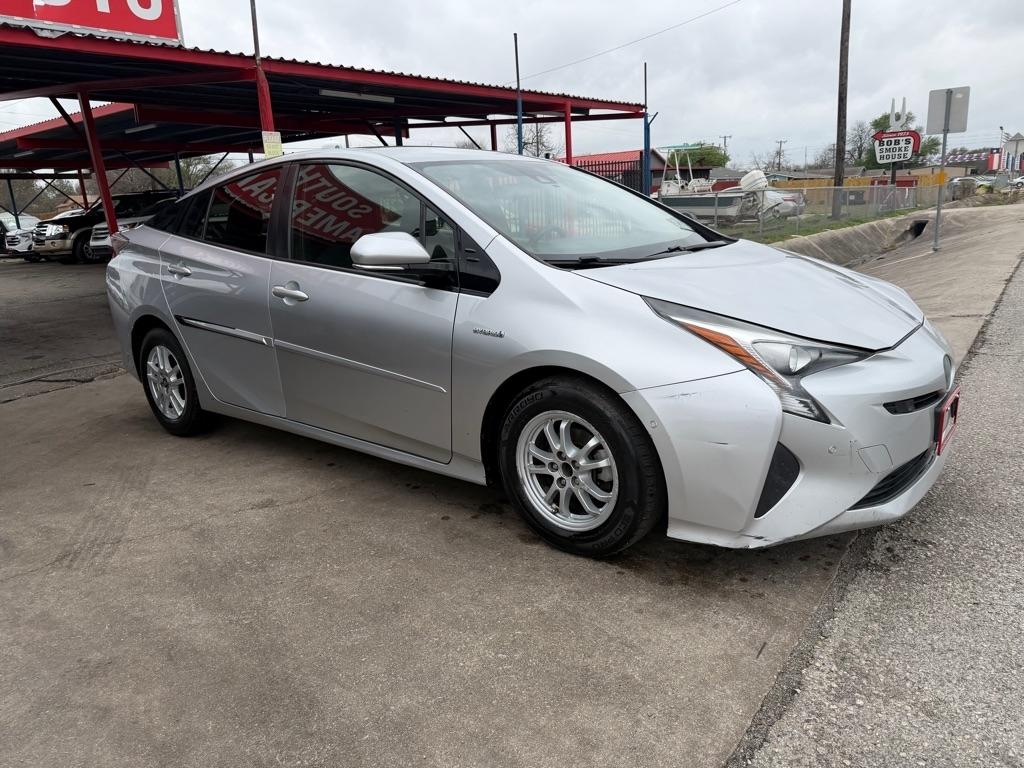 Toyota Prius Two 2018