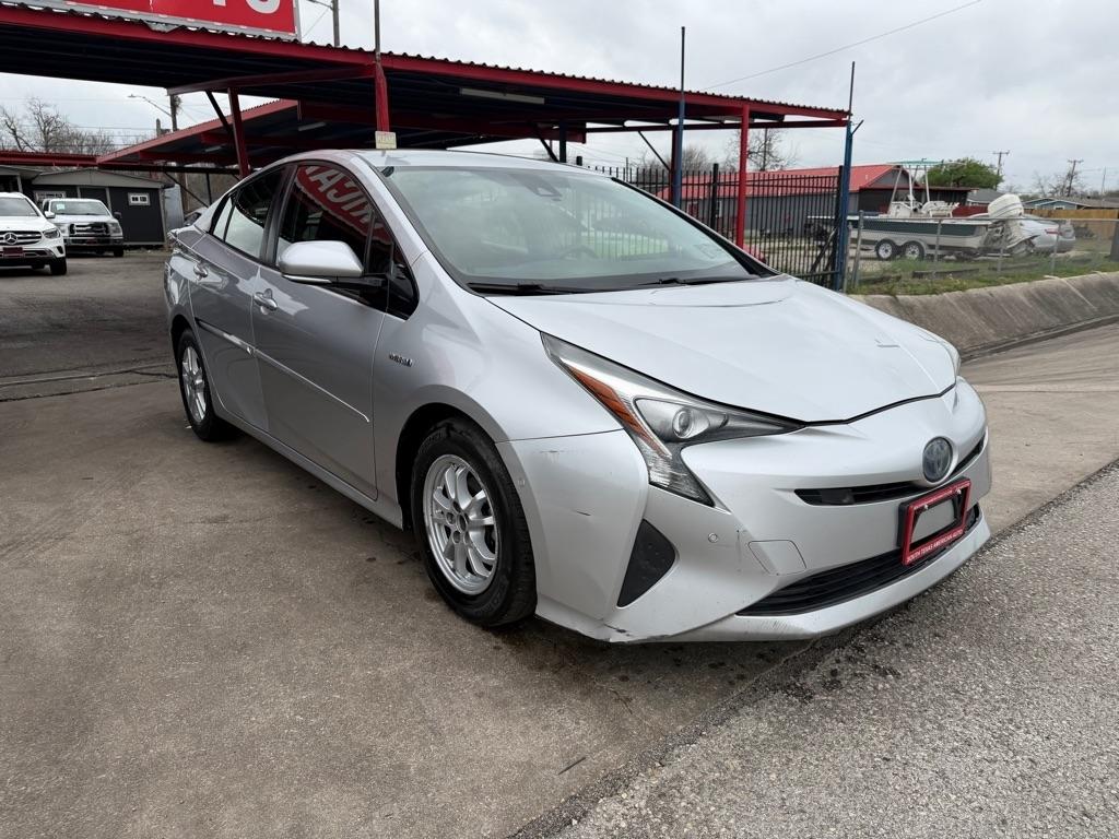 Toyota Prius Two 2018