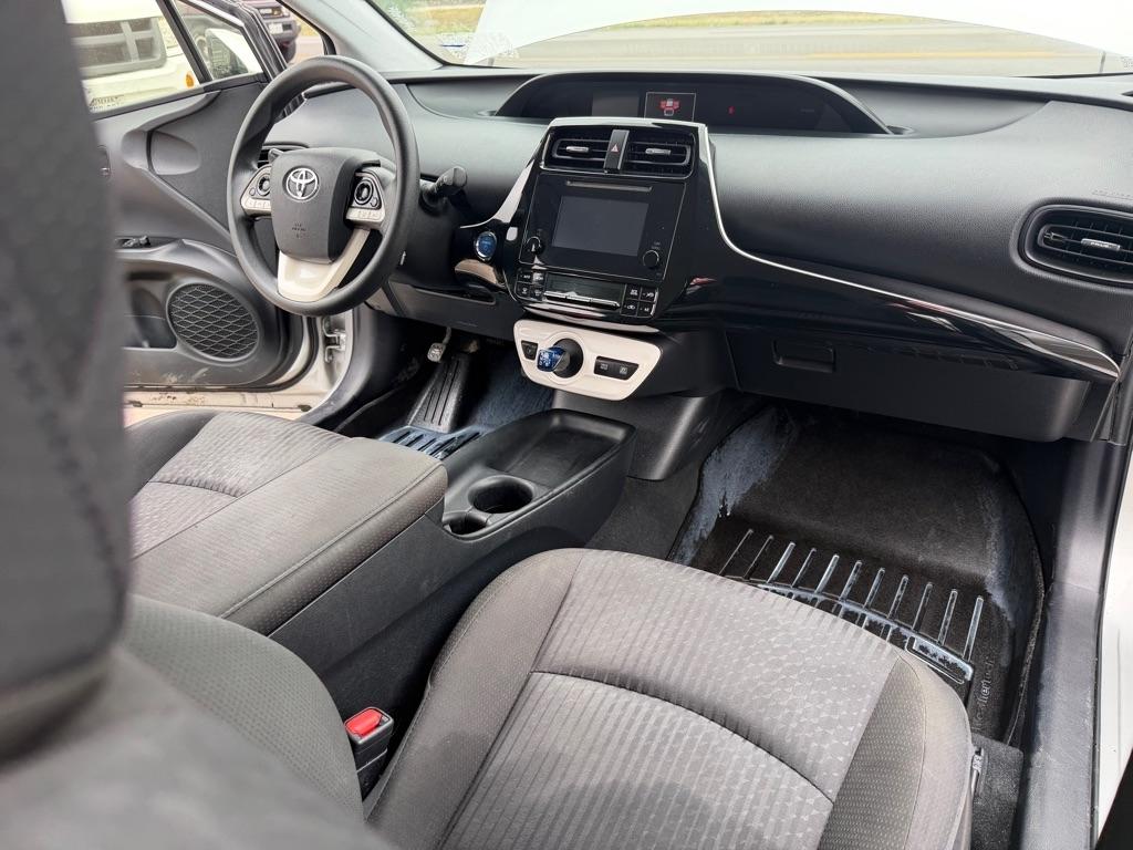 Toyota Prius Two 2018