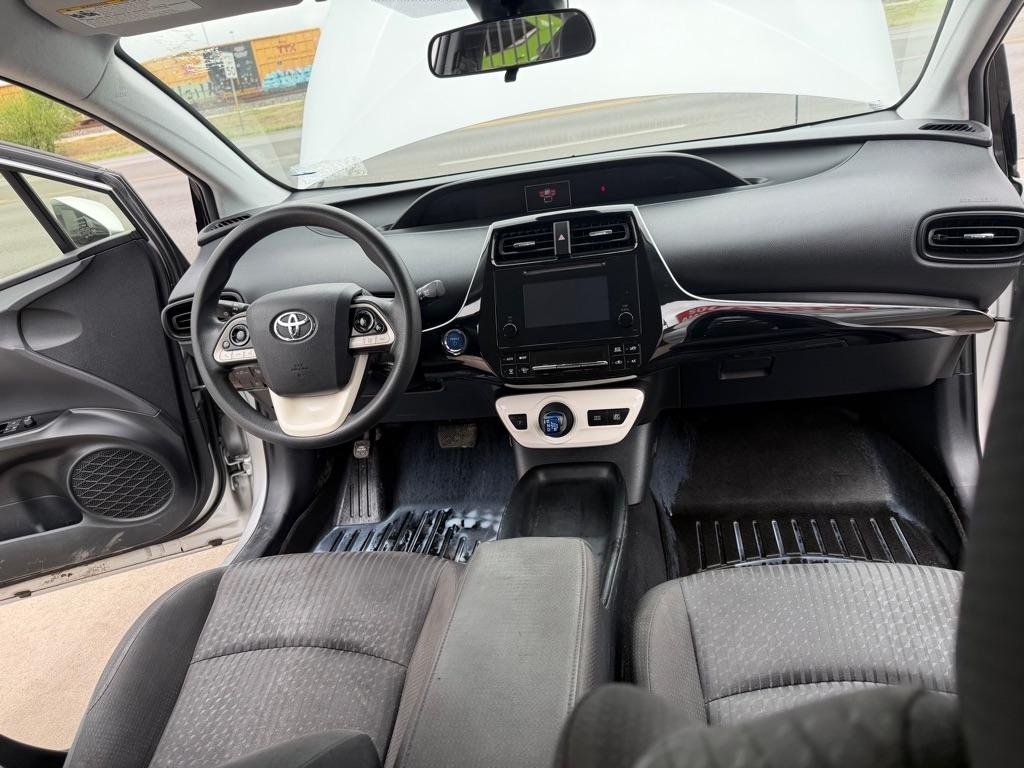 Toyota Prius Two 2018