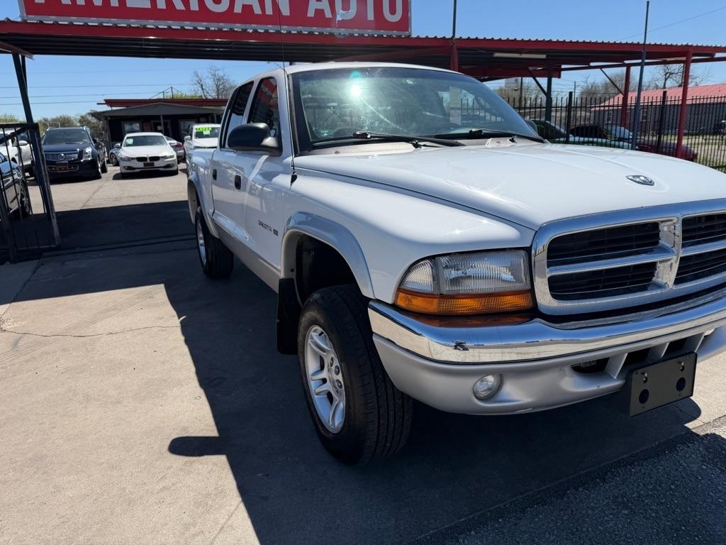 Dodge Dakota Quad Cab 4WD 2001