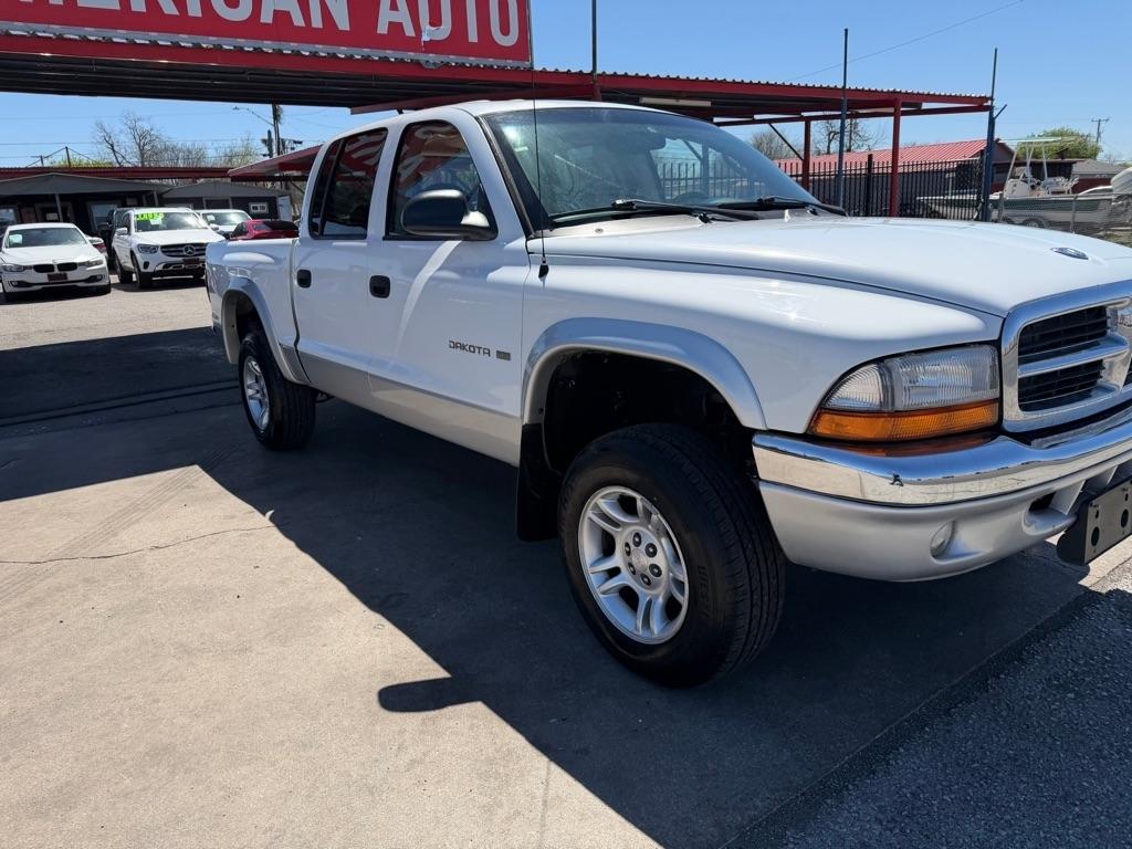 Dodge Dakota Quad Cab 4WD 2001