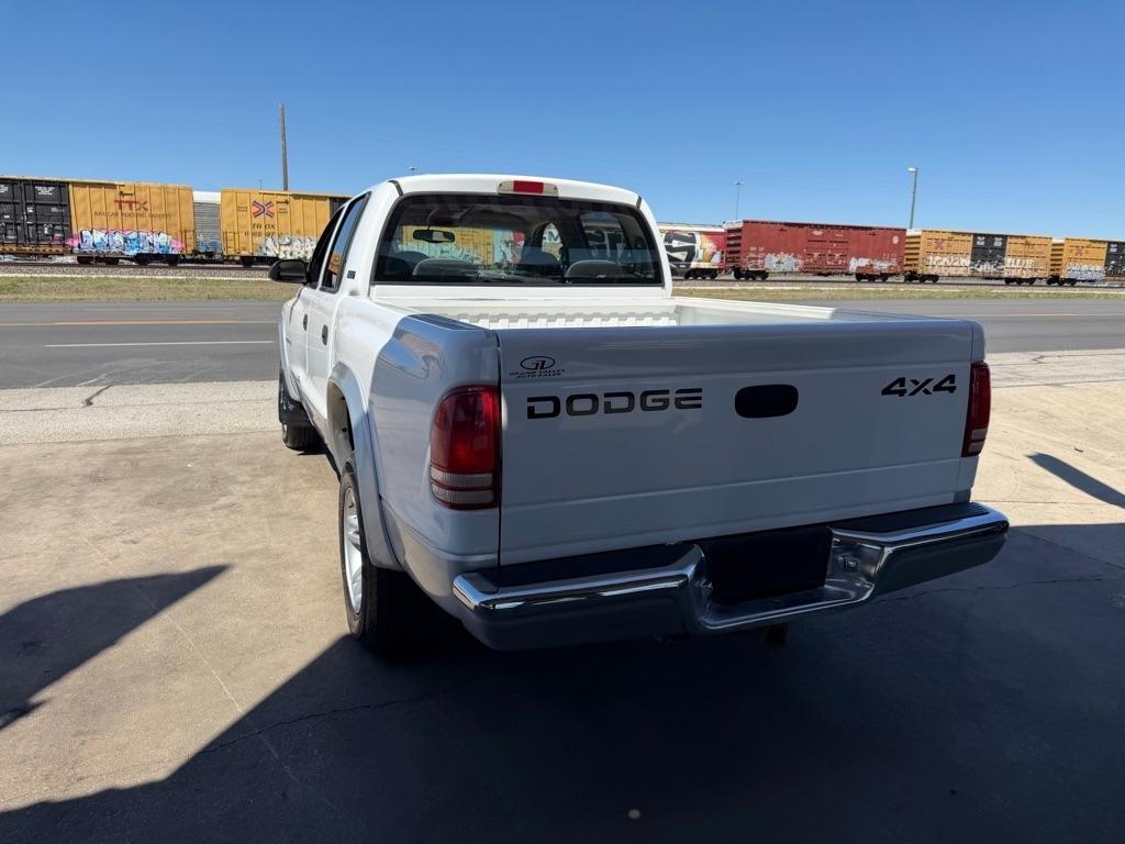 Dodge Dakota Quad Cab 4WD 2001