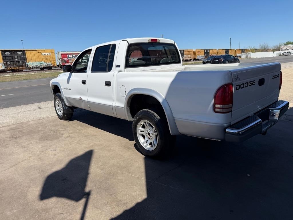 Dodge Dakota Quad Cab 4WD 2001