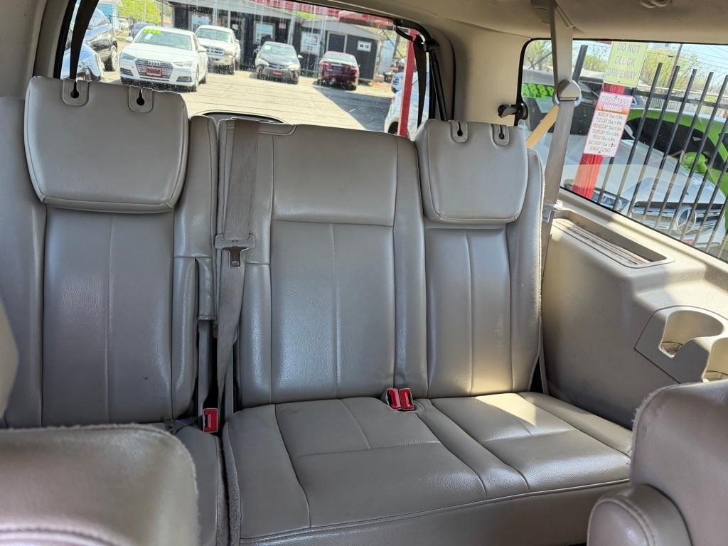 Ford Expedition EL Limited 2WD 2010