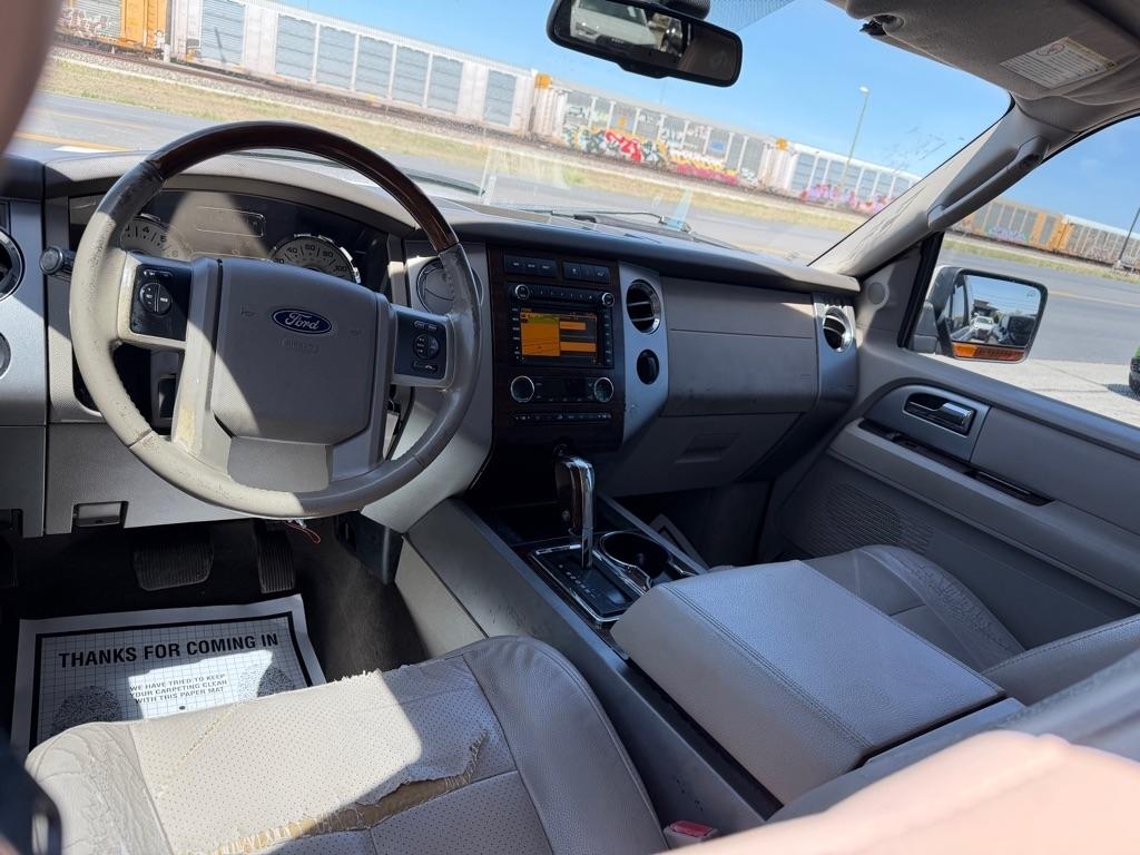 Ford Expedition EL Limited 2WD 2010