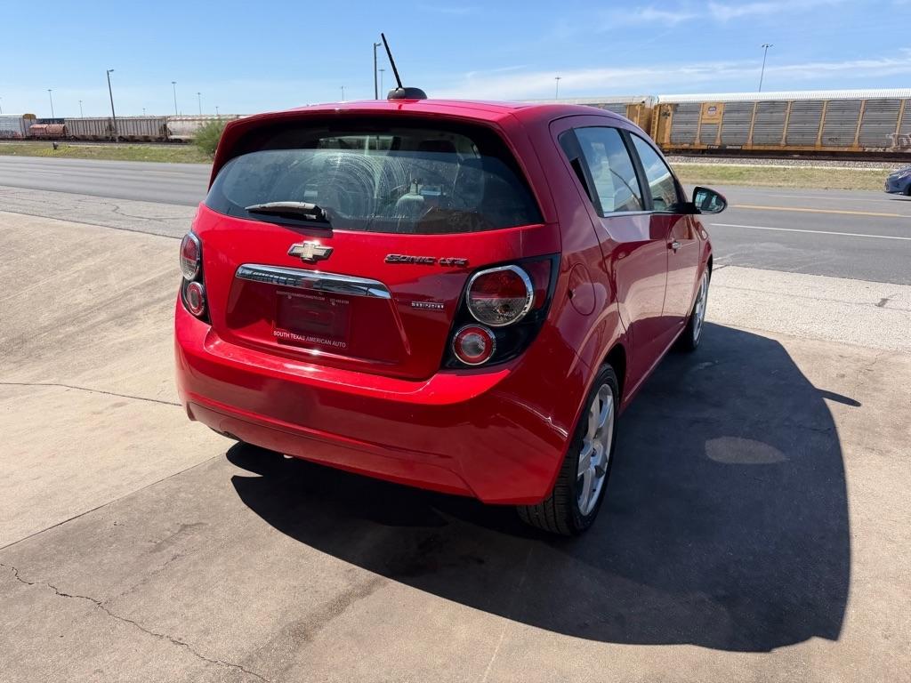 Chevrolet Sonic LTZ Auto 5-Door 2015