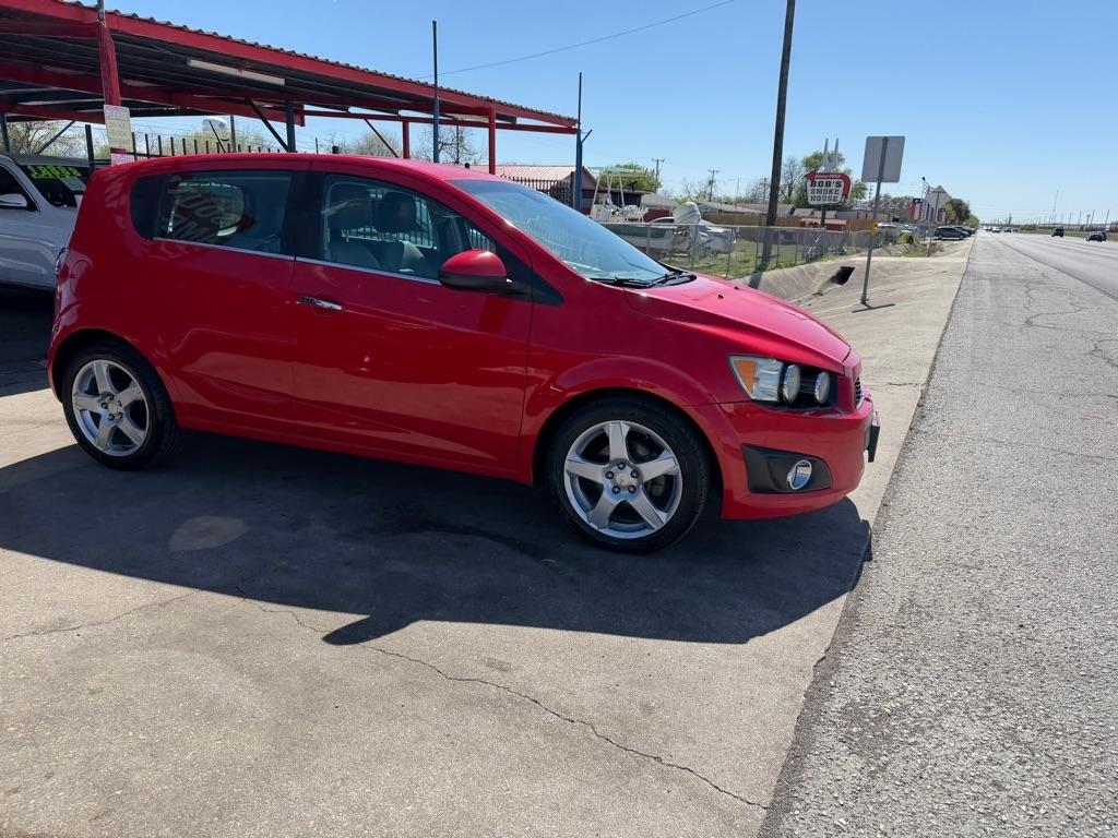 Chevrolet Sonic LTZ Auto 5-Door 2015