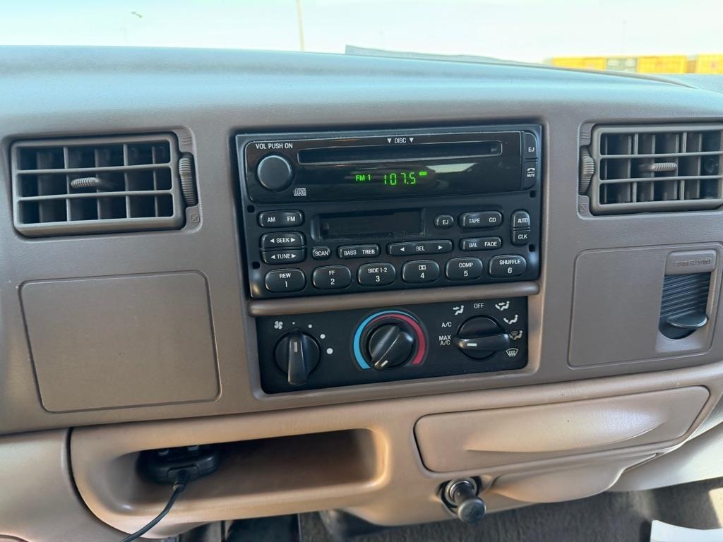 Ford F-250 SD XL Crew Cab SWB 2WD 1999