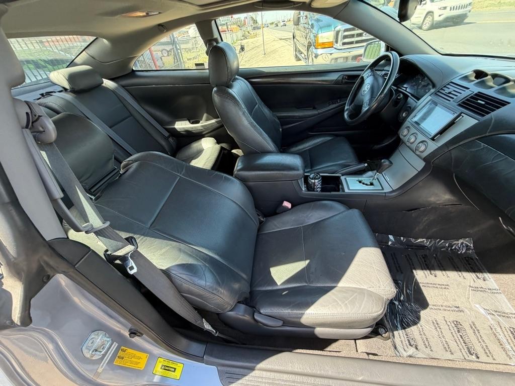 Toyota Camry Solara SE 2004