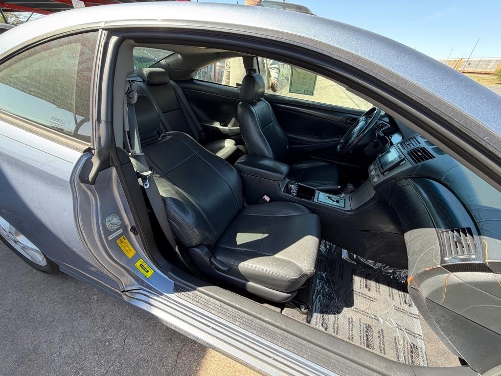 Toyota Camry Solara SE 2004