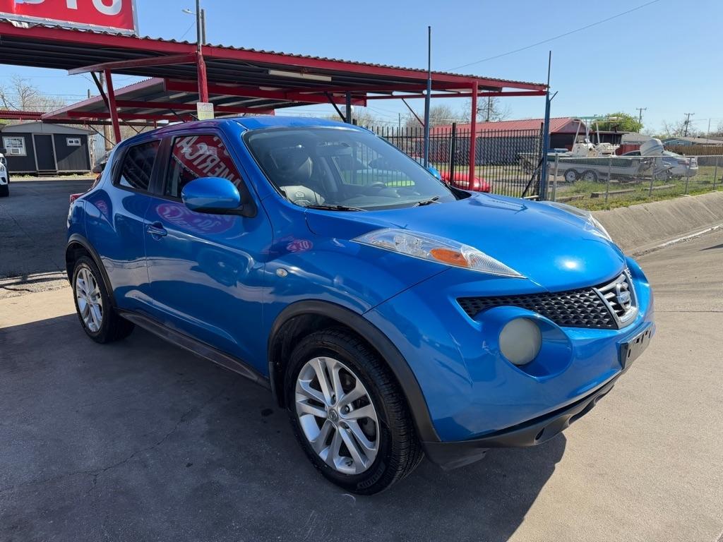 Nissan Juke S FWD 2012