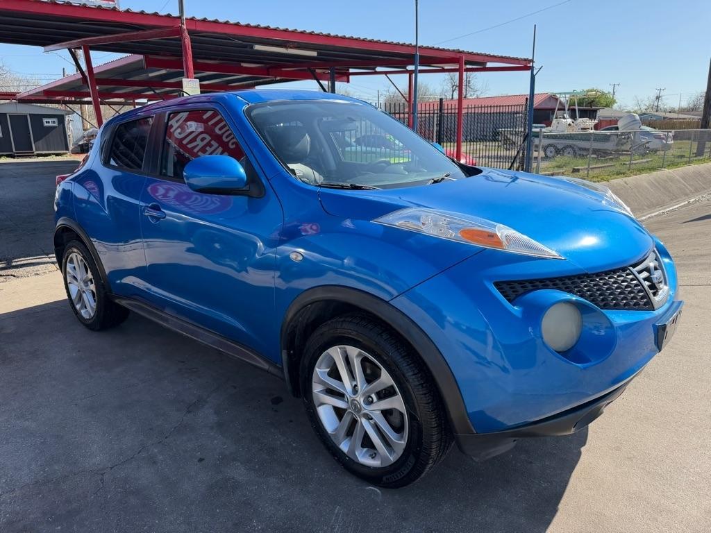 Nissan Juke S FWD 2012