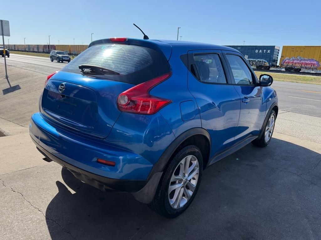 Nissan Juke S FWD 2012