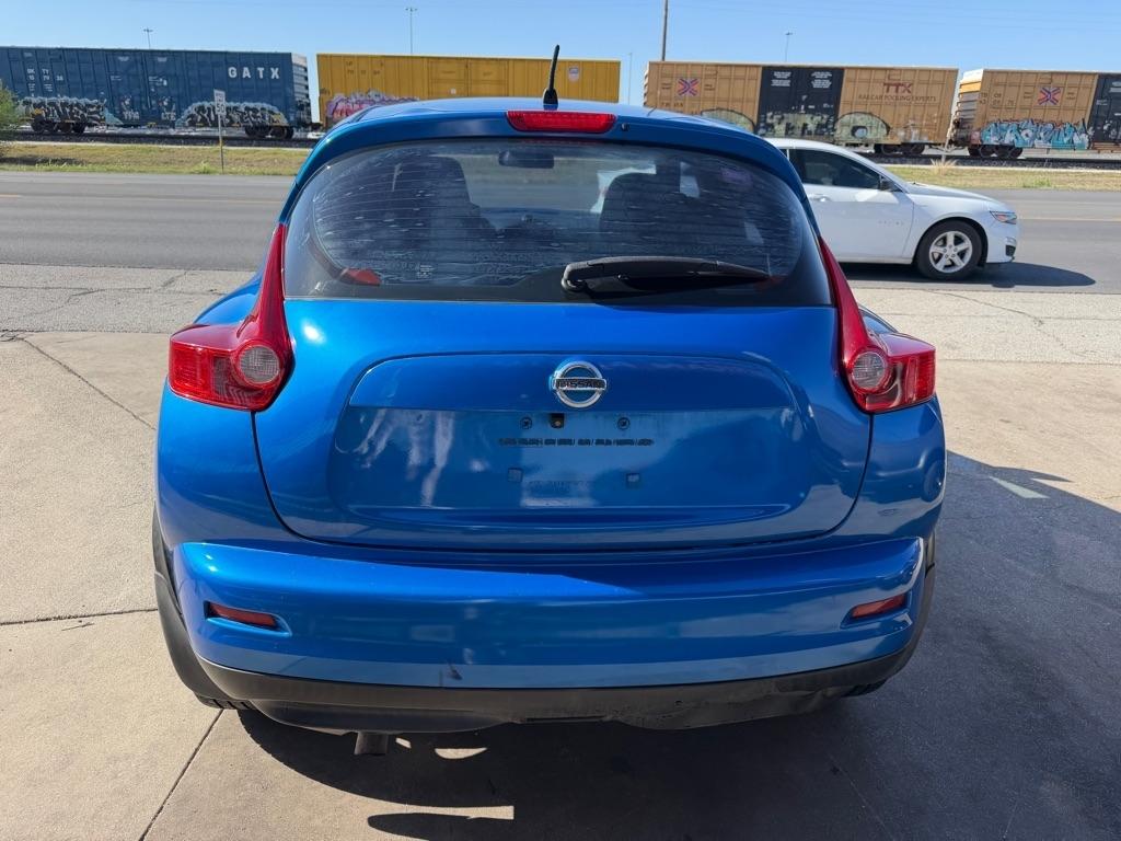 Nissan Juke S FWD 2012