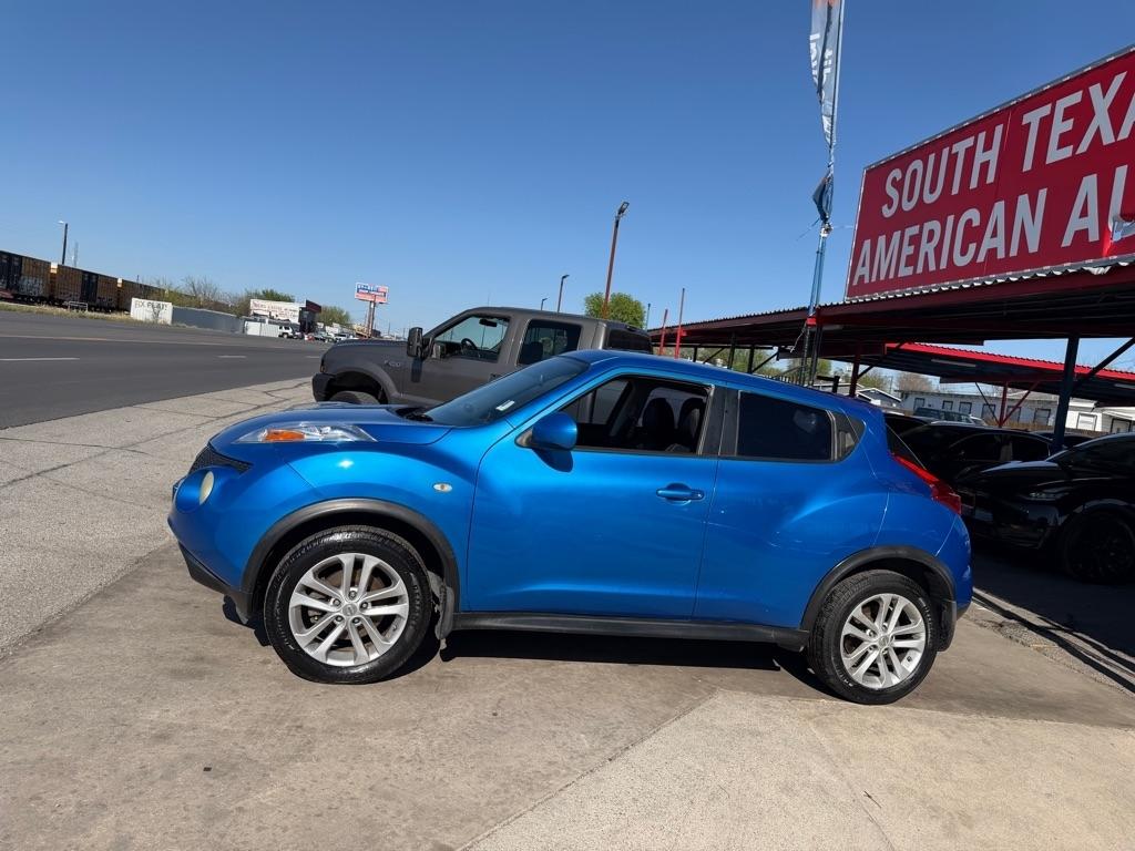 Nissan Juke S FWD 2012