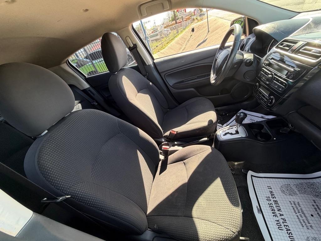 Mitsubishi Mirage DE 2015