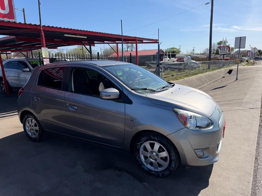 Mitsubishi Mirage DE 2015