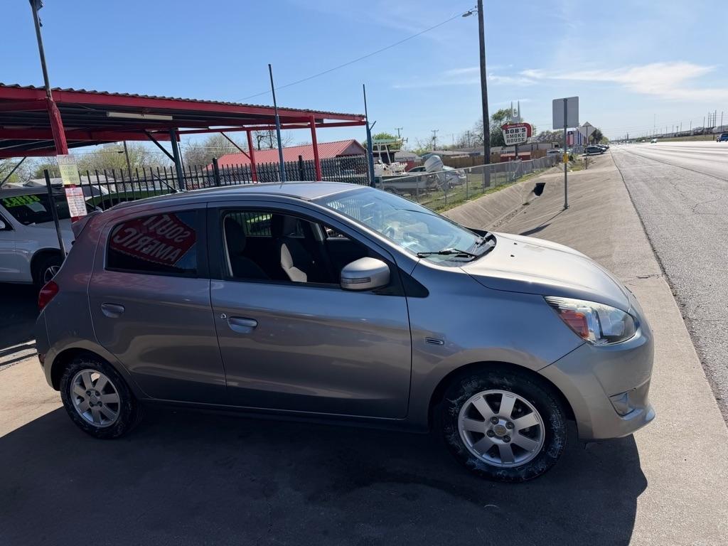 Mitsubishi Mirage DE 2015