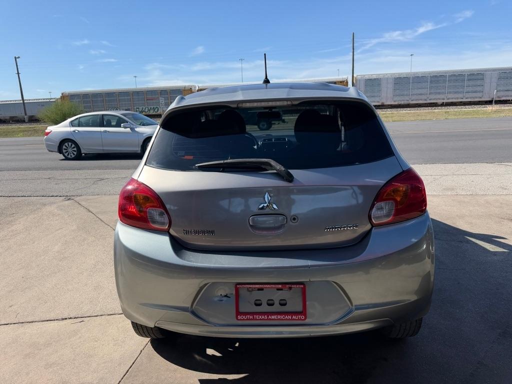 Mitsubishi Mirage DE 2015