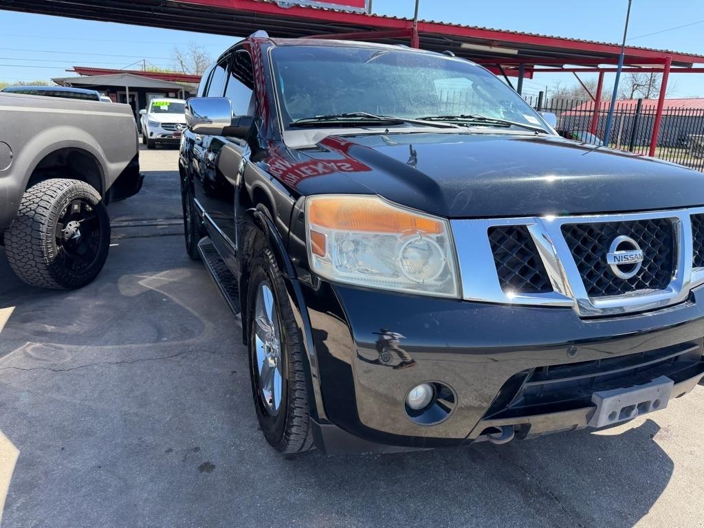 Nissan Armada Platinum 2WD 2011