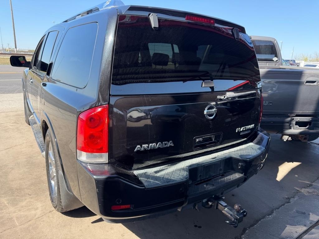 Nissan Armada Platinum 2WD 2011