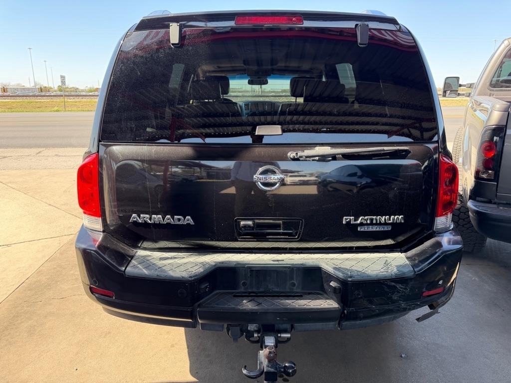 Nissan Armada Platinum 2WD 2011