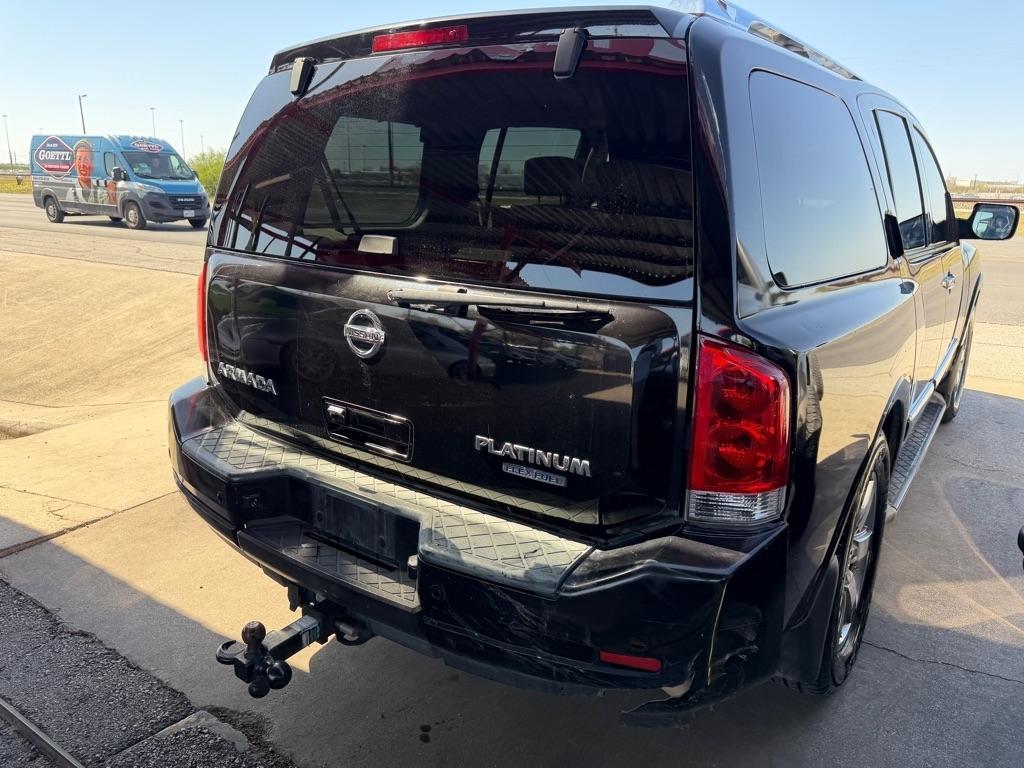 Nissan Armada Platinum 2WD 2011