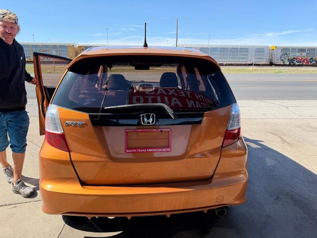 Honda Fit Sport 5-Speed AT 2010