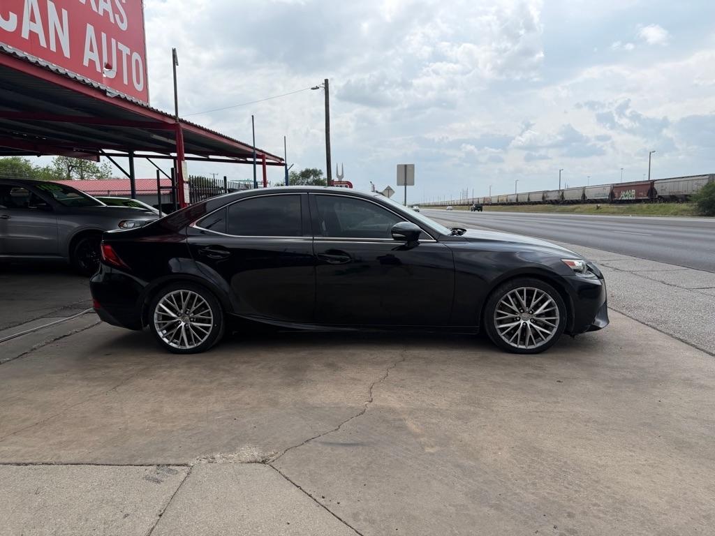 Lexus IS 200t 2016