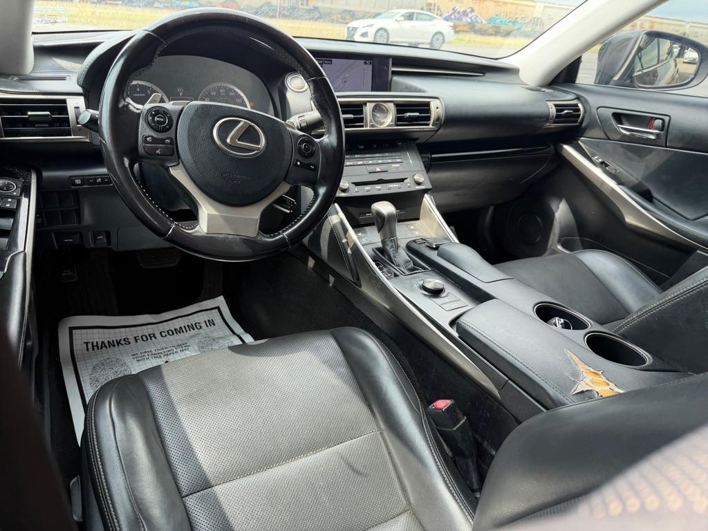 Lexus IS 200t 2016