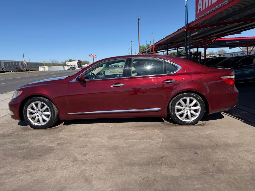 Lexus LS 460 Luxury Sedan 2008