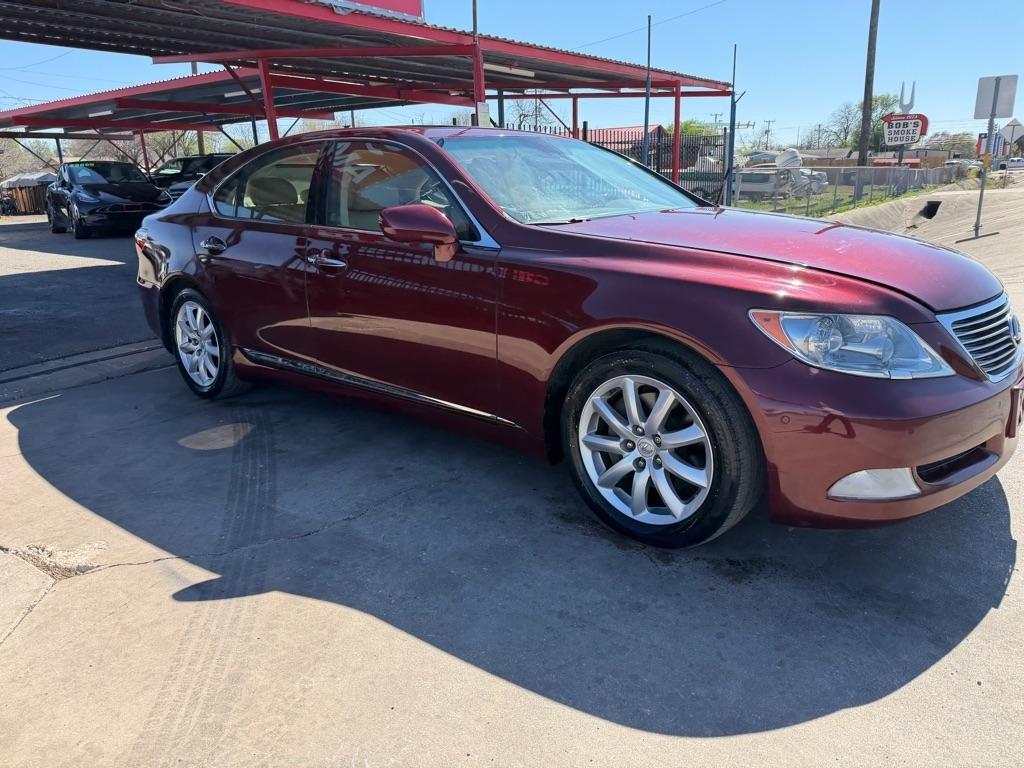 Lexus LS 460 Luxury Sedan 2008