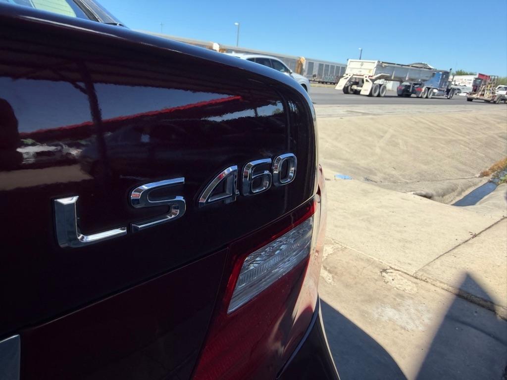 Lexus LS 460 Luxury Sedan 2008