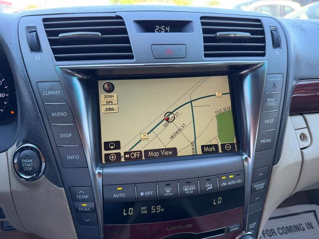 Lexus LS 460 Luxury Sedan 2008