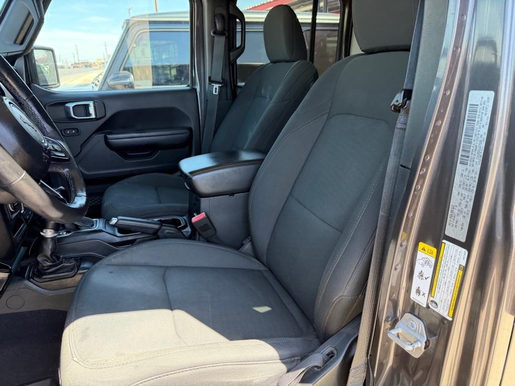 Jeep Wrangler Unlimited Sport 2018